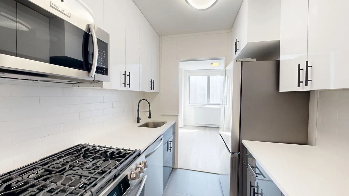 View 34 401 E 34 St #S11H, Manhattan, NY 10016 apartment_kitchen 1