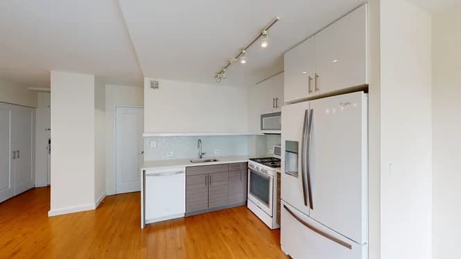 401 E 34 St #S17X, Manhattan, NY 10016