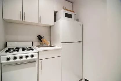 145 West 58 Street #11L, Manhattan, NY 10019