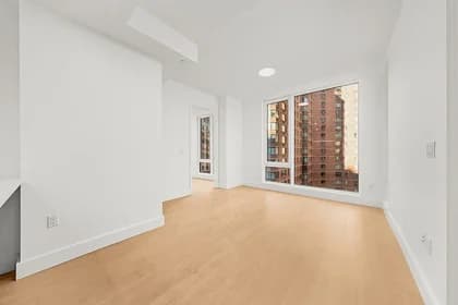 250 West 49 Street #1801, Manhattan, NY 10019