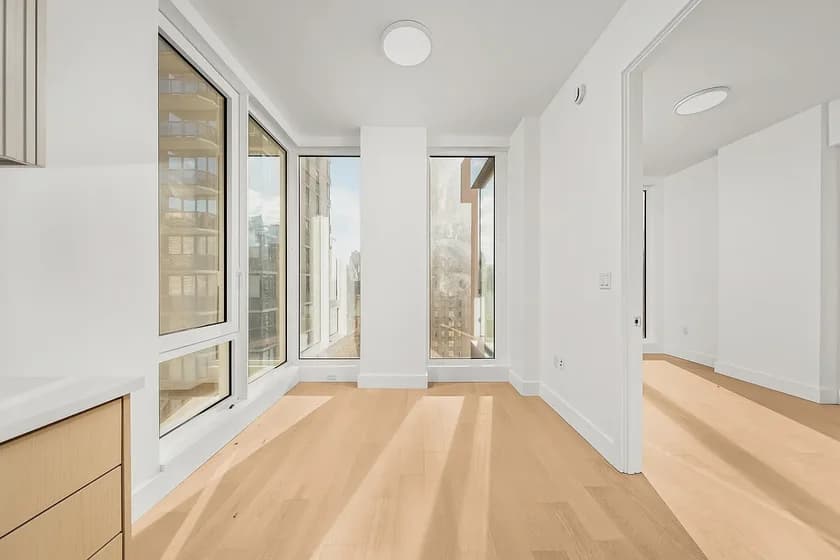250 West 49 Street #2701, Manhattan, NY 10019 apartment_living_room 1