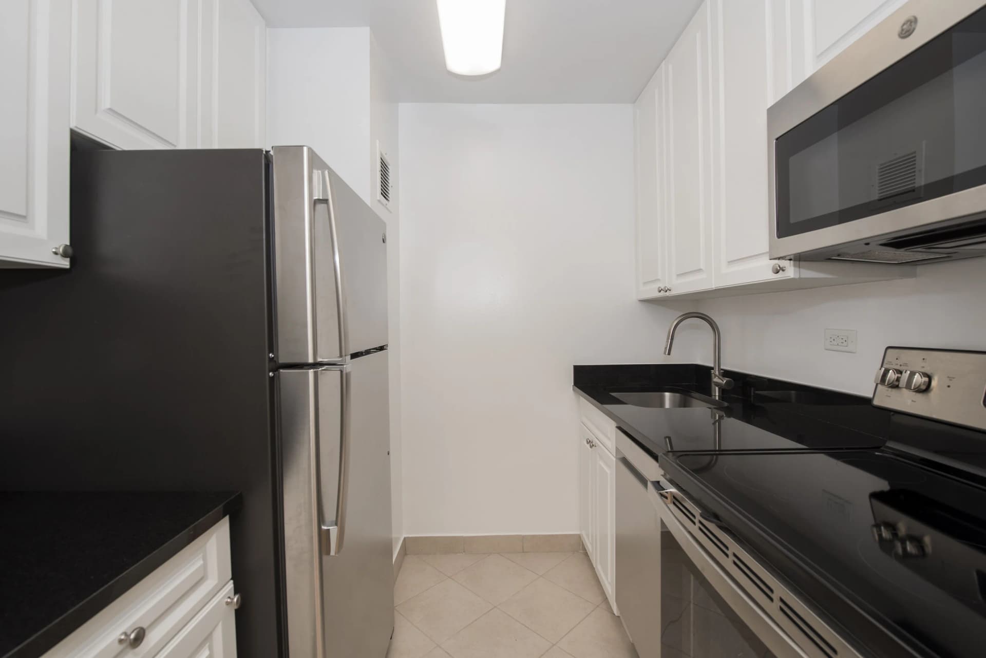 Carnegie Mews 211 West 56 Street #F29, Manhattan, NY 10019 apartment_kitchen 1