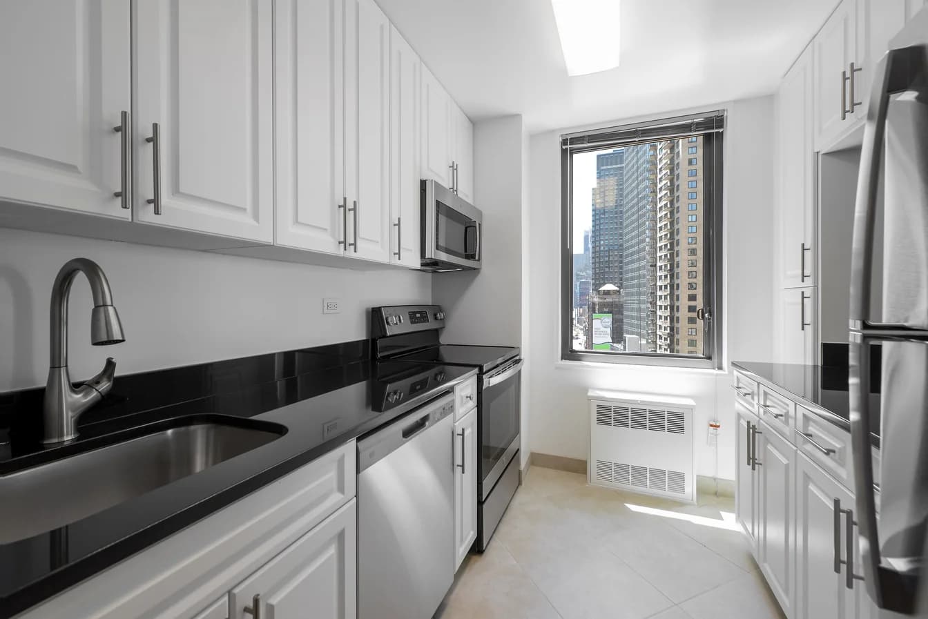 211 W 56 St #H07, Manhattan, NY 10019 - Image 1