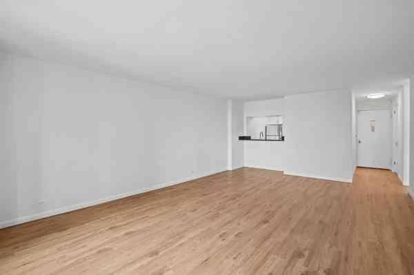 211 West 56 Street #J25, Manhattan, NY 10019