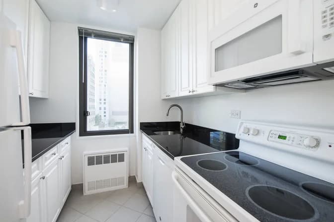 211 West 56 Street #M11, Manhattan, NY 10019