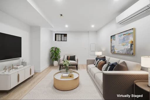 356 West 48 Street #GardenB, Manhattan, NY 10036