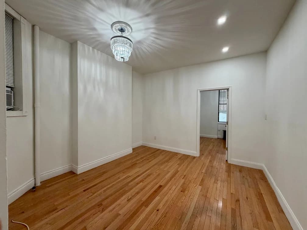 712 9 Avenue #1C, Manhattan, NY 10019 apartment_bedroom_room 1