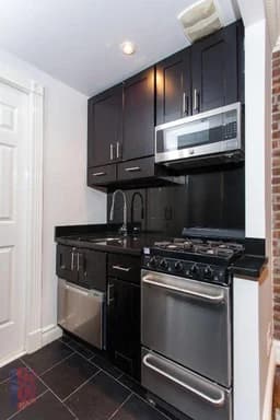 345 West 53 Street #3C, Manhattan, NY 10019