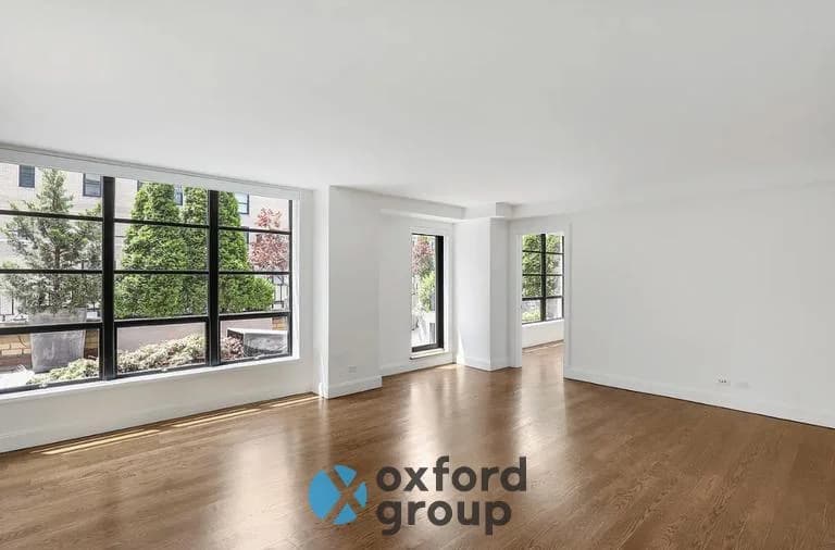 337 West 55 Street #PHG, Manhattan, NY 10019 apartment_living_room 1