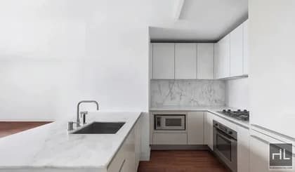 322 West 57 Street #47V, Manhattan, NY 10019