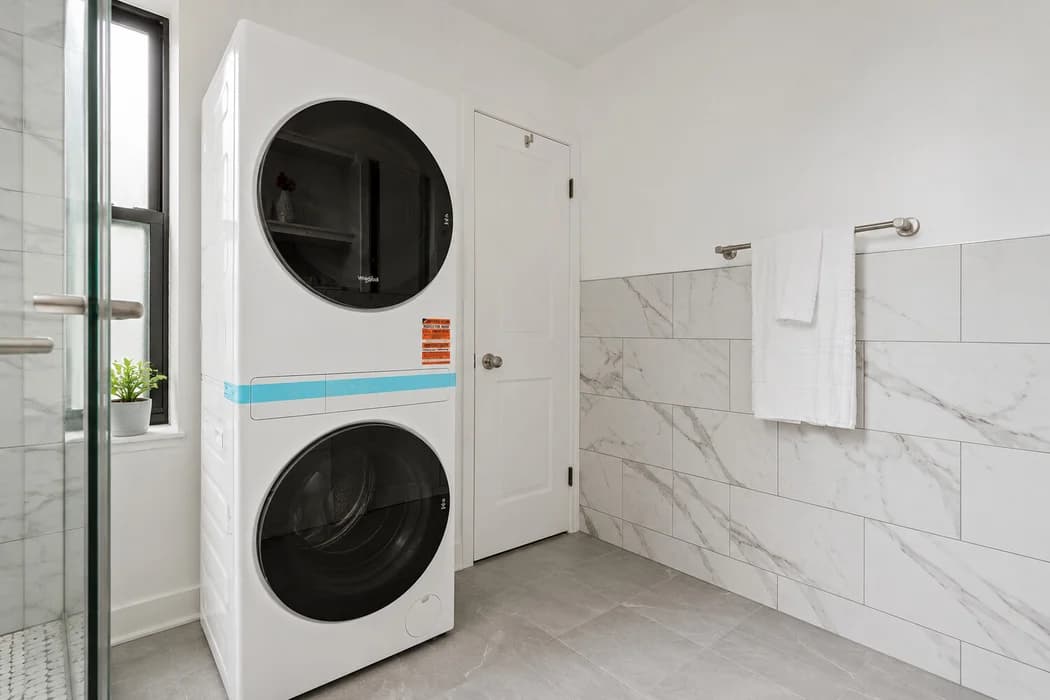 406 West 47 Street #2C, Manhattan, NY 10036 apartment_washer_dryer 1