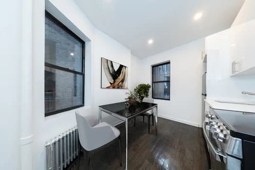 703 9 Avenue #3B, Manhattan, NY 10019