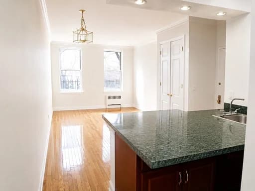 746 10 Avenue #2S, Manhattan, NY 10019