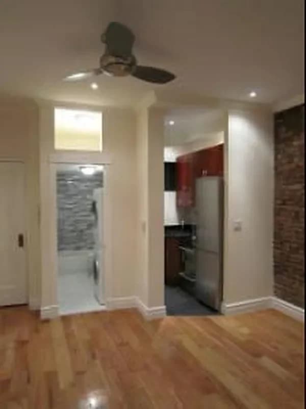 436 West 52 Street #3B, Manhattan, NY 10019 apartment_dining_room 1