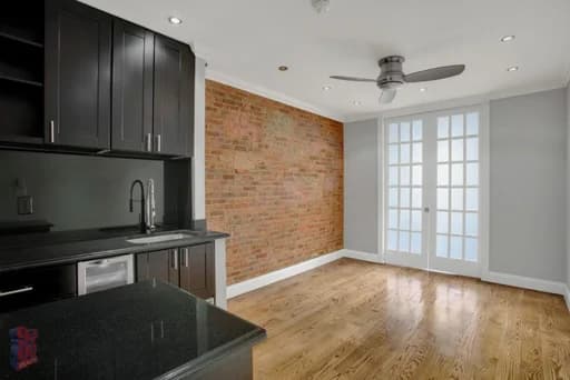 438 West 52 Street #6C, Manhattan, NY 10019