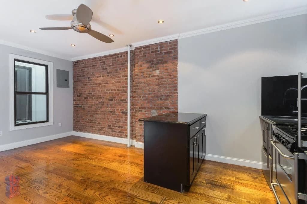 438 West 52 Street #7C, Manhattan, NY 10019 apartment_kitchen 1