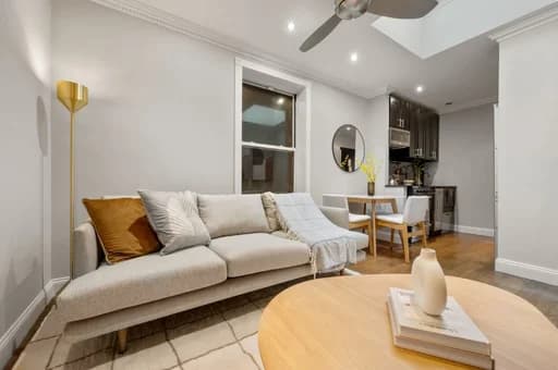 437 West 53 Street #3B, Manhattan, NY 10019
