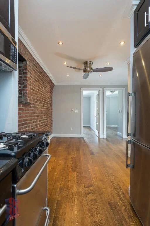 437 West 53 Street #4A, Manhattan, NY 10019 1