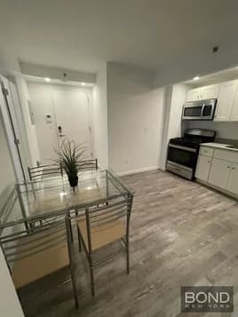 433 West 53 Street #4C, Manhattan, NY 10019