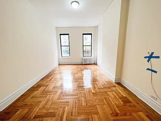 425 W 57 St #2-H, Manhattan, NY 10019 apartment_living_room 1