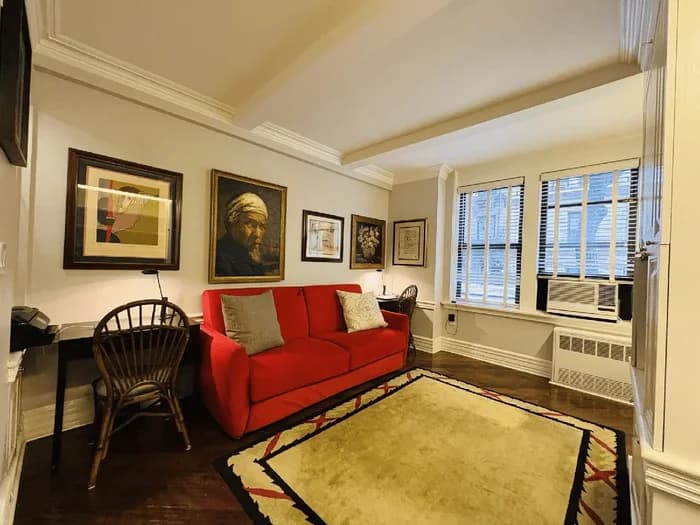 74 West 68 Street #2C, Manhattan, NY 10023