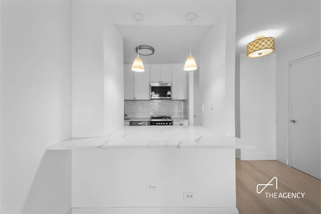 45 West 67 Street #10A, Manhattan, NY 10023 apartment_kitchen 1