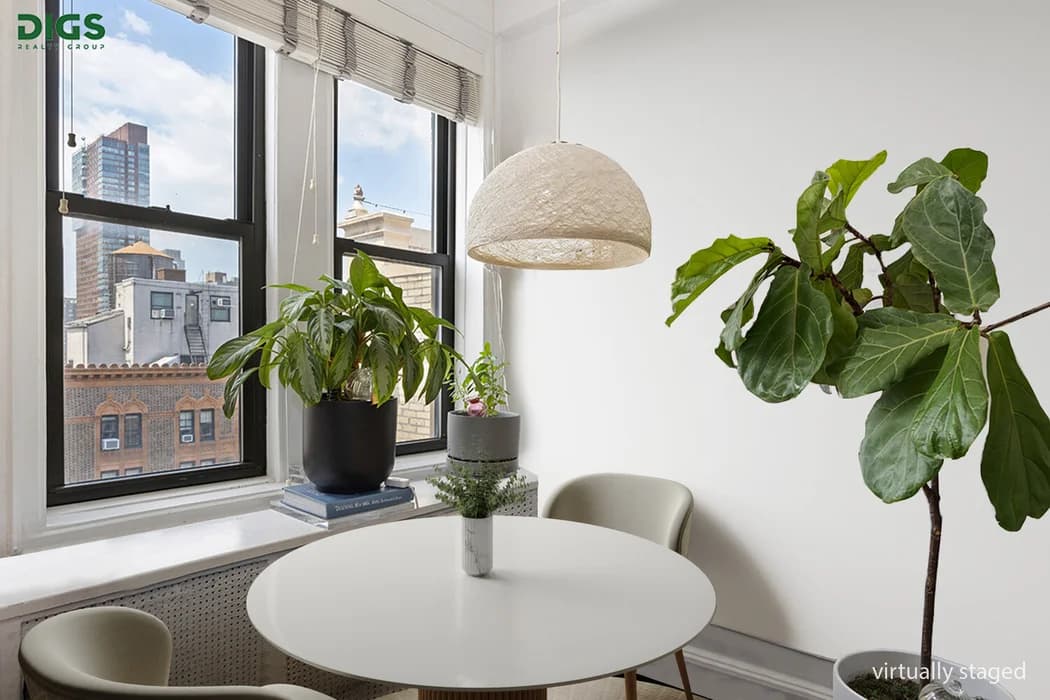 41 West 72 Street #PHB, Manhattan, NY 10023 apartment_dining_room 1