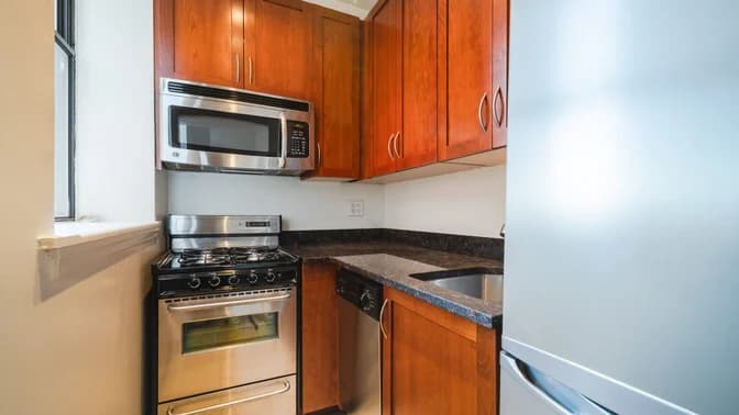 50 West 77 Street #06A, Manhattan, NY 10023