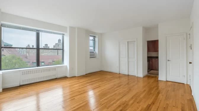 50 West 77 Street #10D, Manhattan, NY 10023