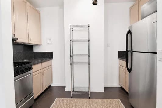 29 West 76 Street #8, Manhattan, NY 10023