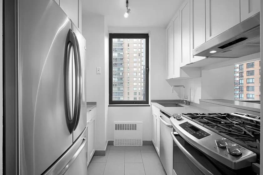 South Park Tower 124 West 60 Street #25d, Manhattan, NY 10023 apartment_kitchen 1