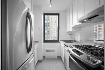 124 West 60 Street #25d, Manhattan, NY 10023