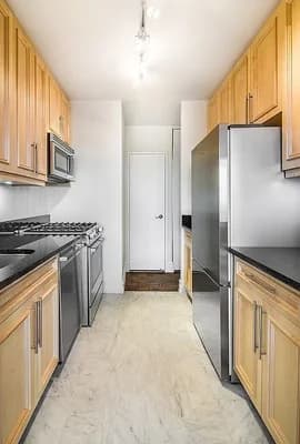 167 Amsterdam Avenue #43B, Manhattan, NY 10023