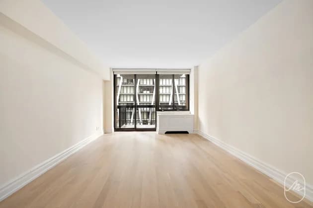 145 West 67 Street #5B, Manhattan, NY 10023
