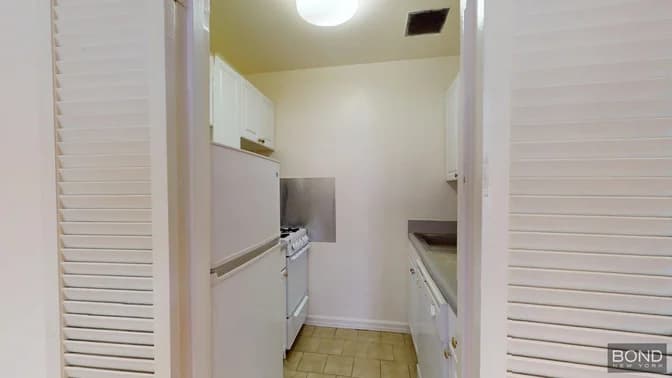 107 West 69 Street #1B, Manhattan, NY 10023
