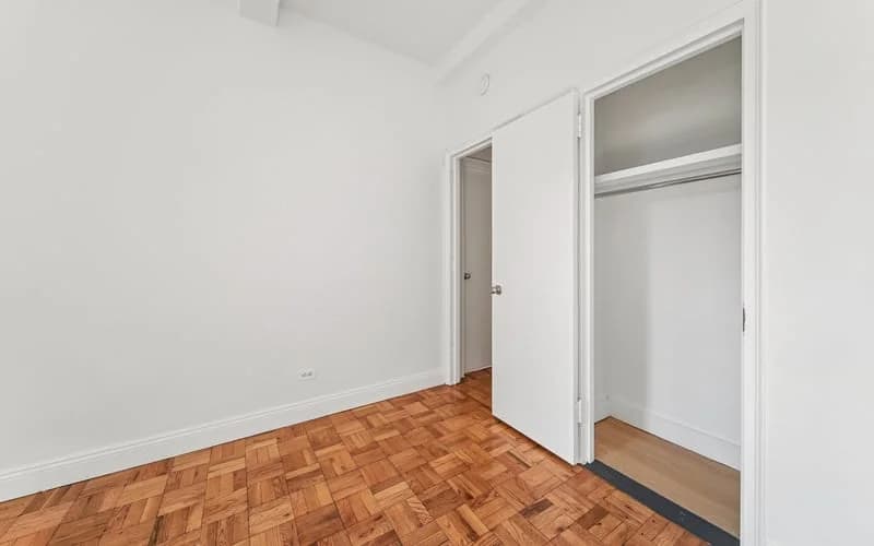 160 West 71 Street #11u, Manhattan, NY 10023 apartment_bedroom_room 1