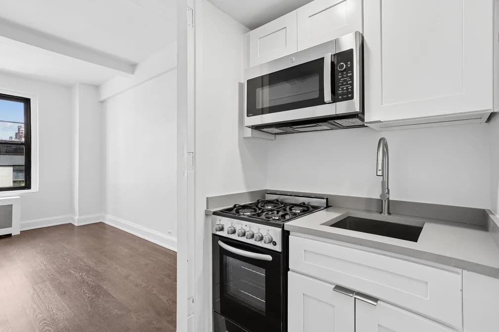 160 West 71 Street #4K, Manhattan, NY 10023
