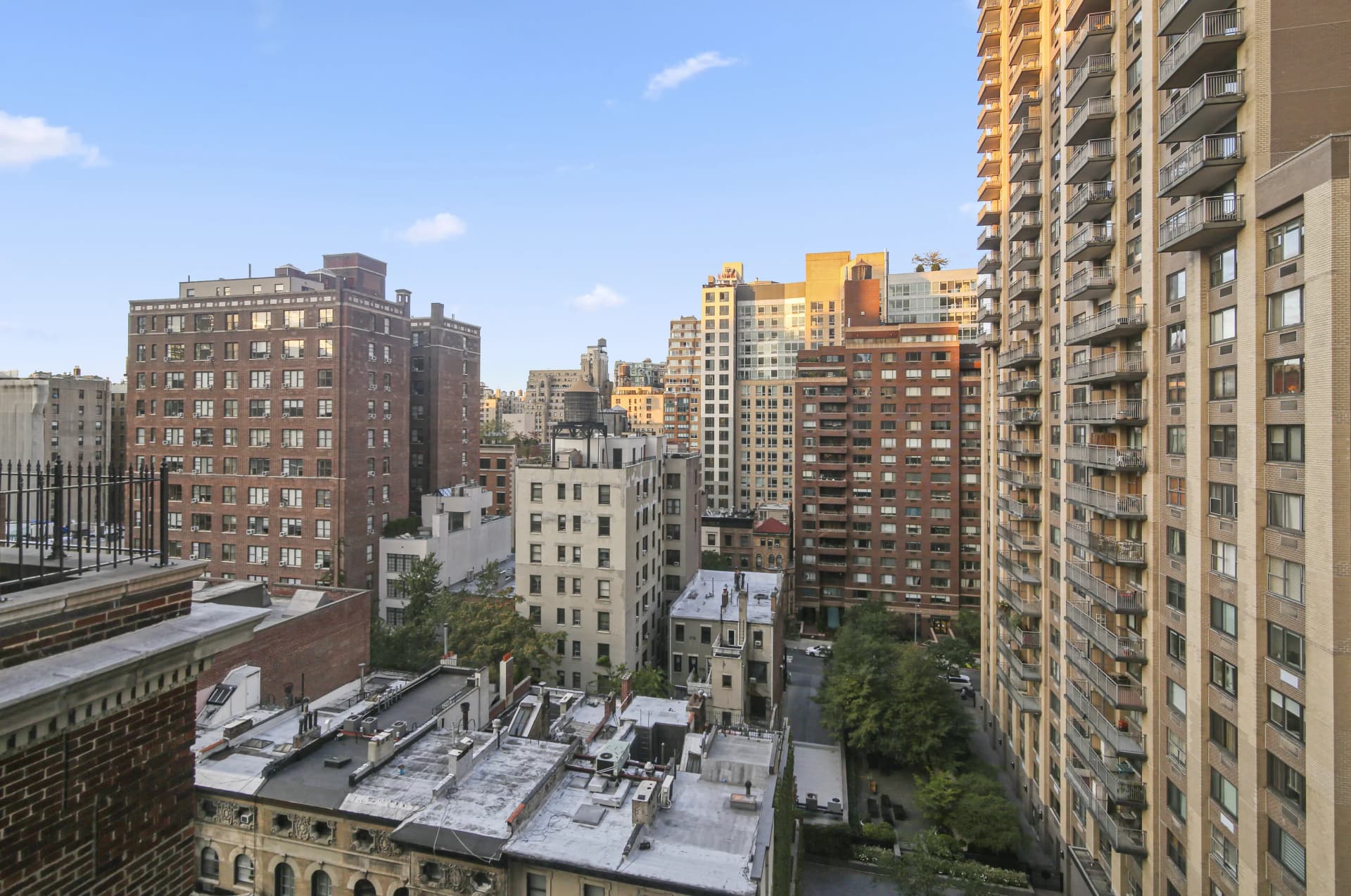 210 West 70 Street #1212, Manhattan, NY 10023 apartment_view 1
