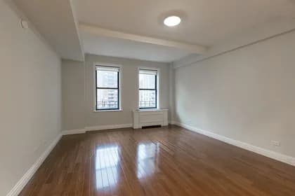 210 W 70 St #816, Manhattan, NY 10023