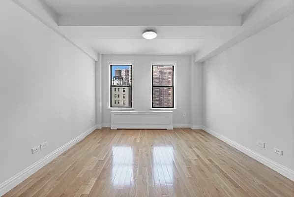 210 W 70 St #916, Manhattan, NY 10023