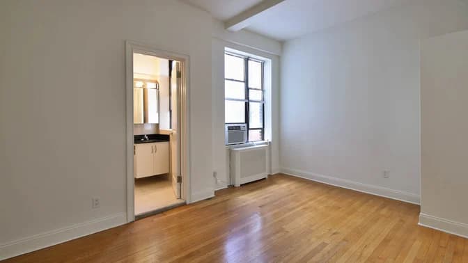 228 West 71 Street #08F, Manhattan, NY 10023