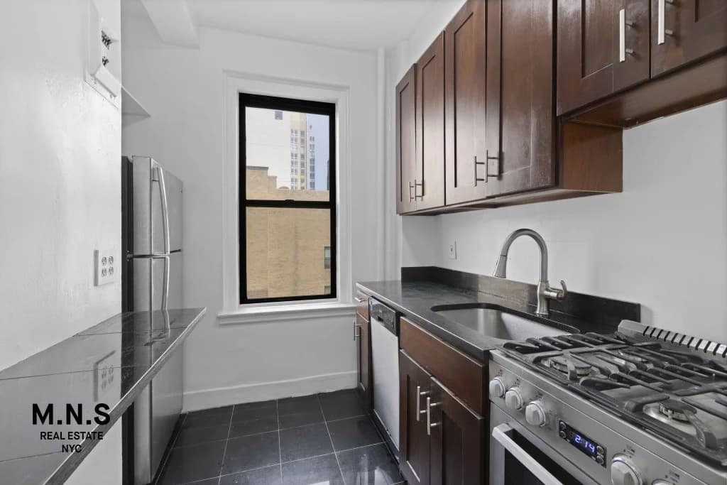 244 West 72 Street #7D, Manhattan, NY 10023 apartment_kitchen 1