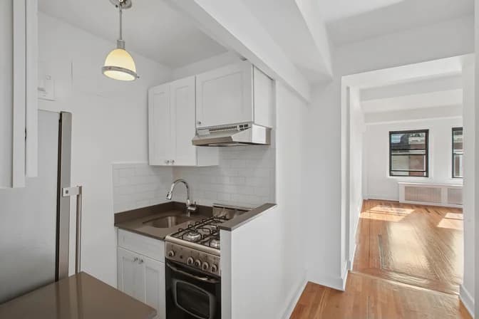 253 West 72 Street #1709, Manhattan, NY 10023 - Image 1