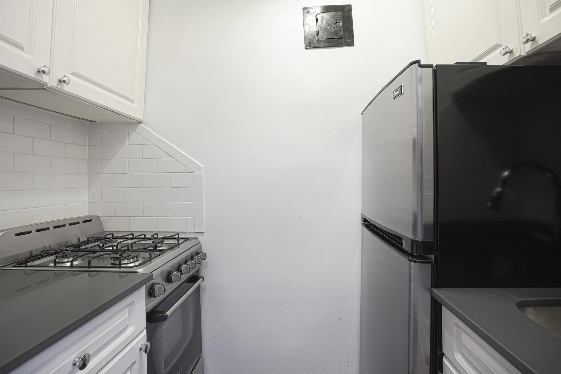 253 West 72 Street #2005, Manhattan, NY 10023 apartment_kitchen 1