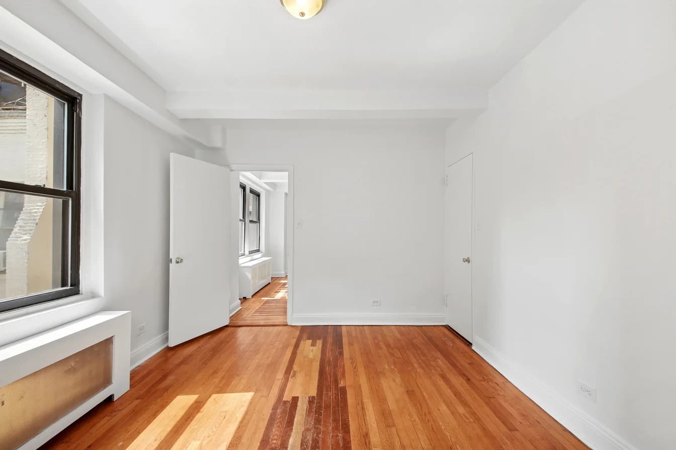 253 West 72 Street #603, Manhattan, NY 10023 apartment_bedroom_room 1