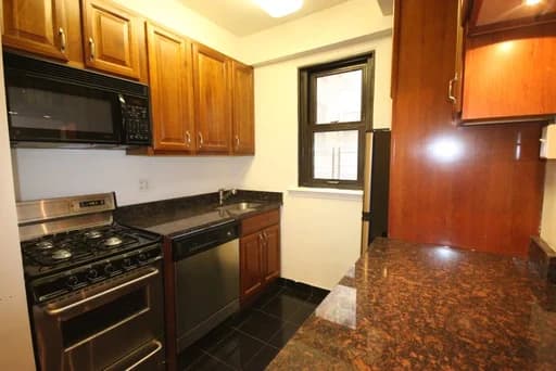 251 West 74 Street #5B, Manhattan, NY 10023