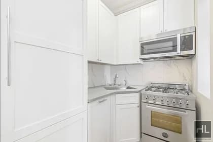 252 West 76 Street #5C, Manhattan, NY 10023