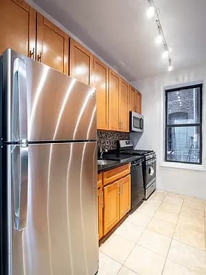 225 West End Avenue #4, Manhattan, NY 10023 apartment_kitchen 1