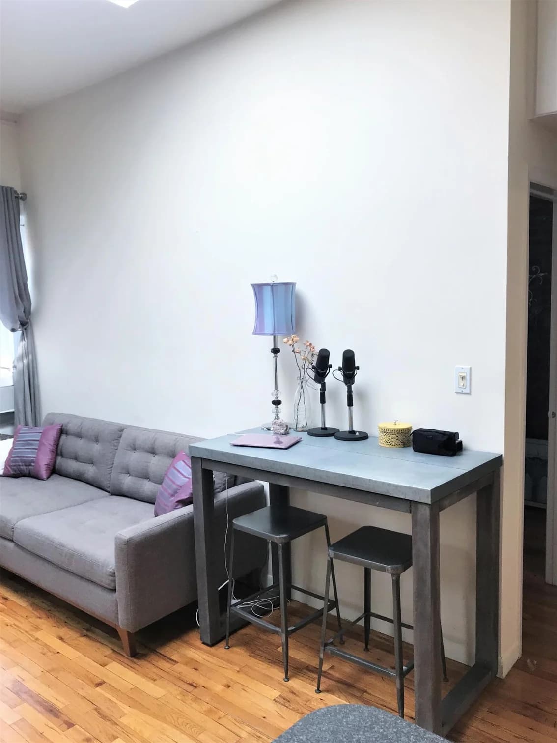58 West 84 Street #4-F, Manhattan, NY 10024 apartment_living_room 1