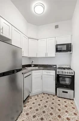 14 West 88 Street #A, Manhattan, NY 10024